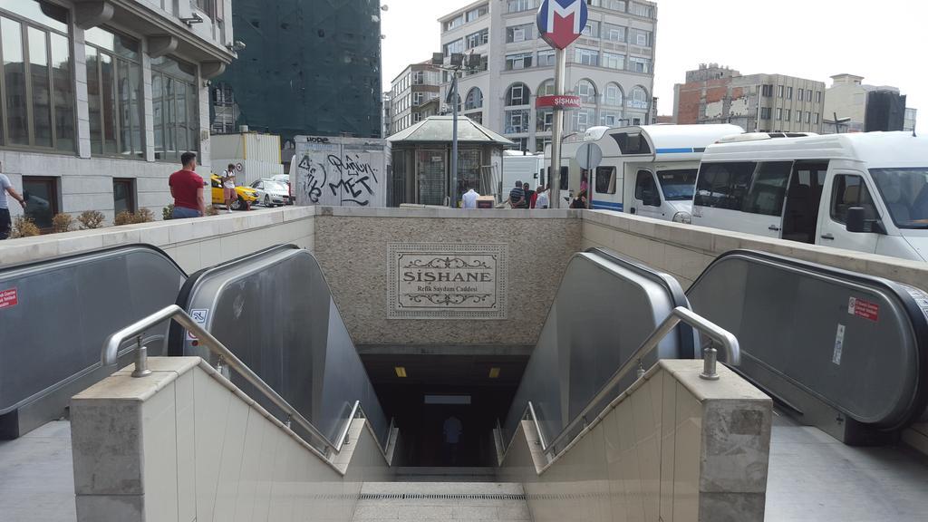 โรงแรมดารู สุลต่าน กาลาตา อิสตันบูล ภายนอก รูปภาพ Entrance of the station
